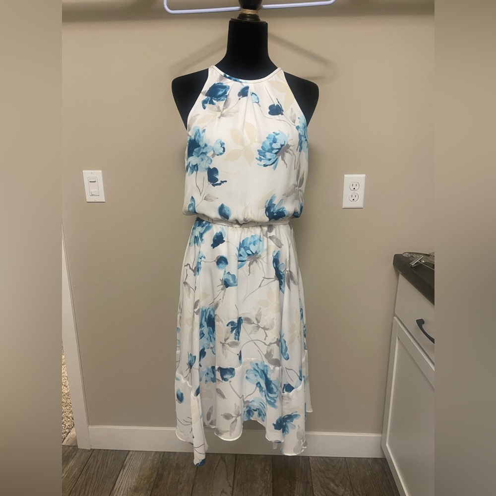 White House Black Market Dress size 8